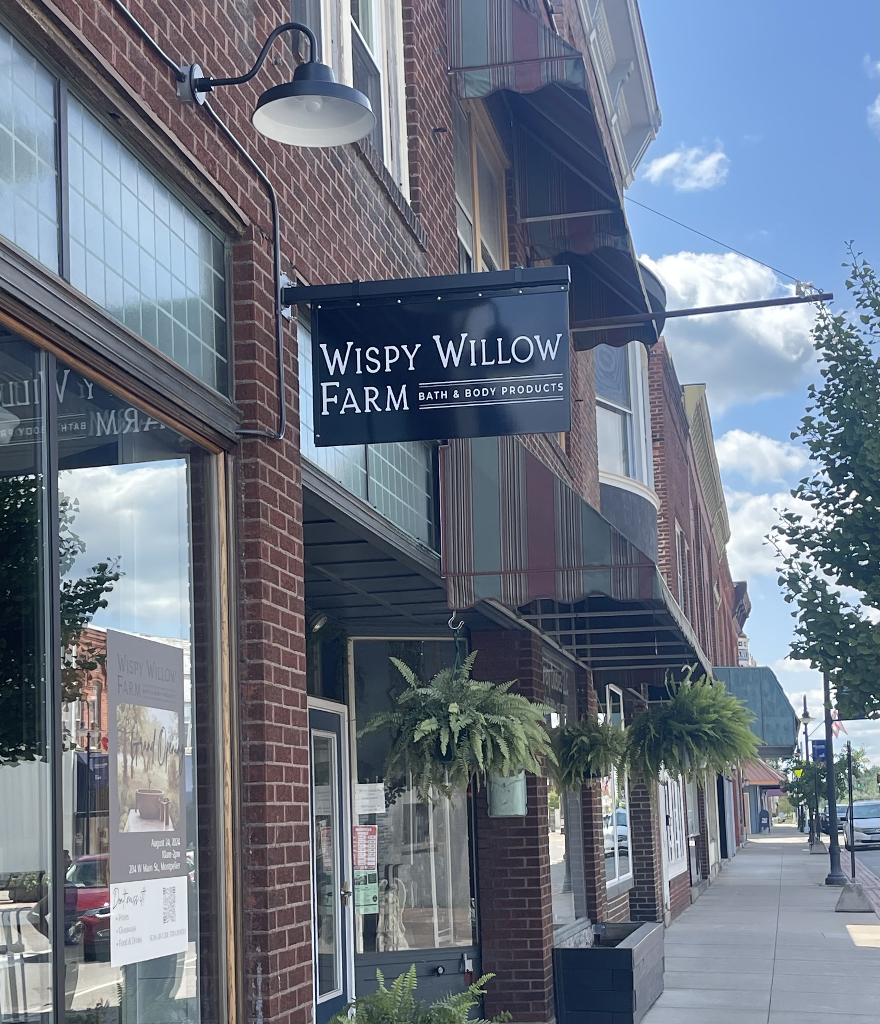 Wispy Willow sign_1.jpg